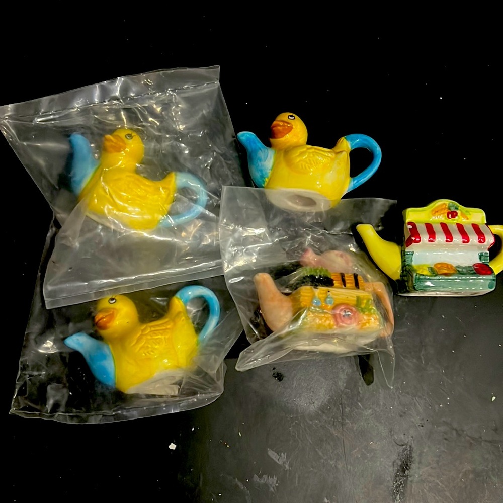 Vintage Red Rose Tea Pot Figurines - 5 pieces